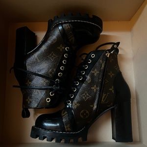 Louis Vuitton Star Trail Ankle Boot